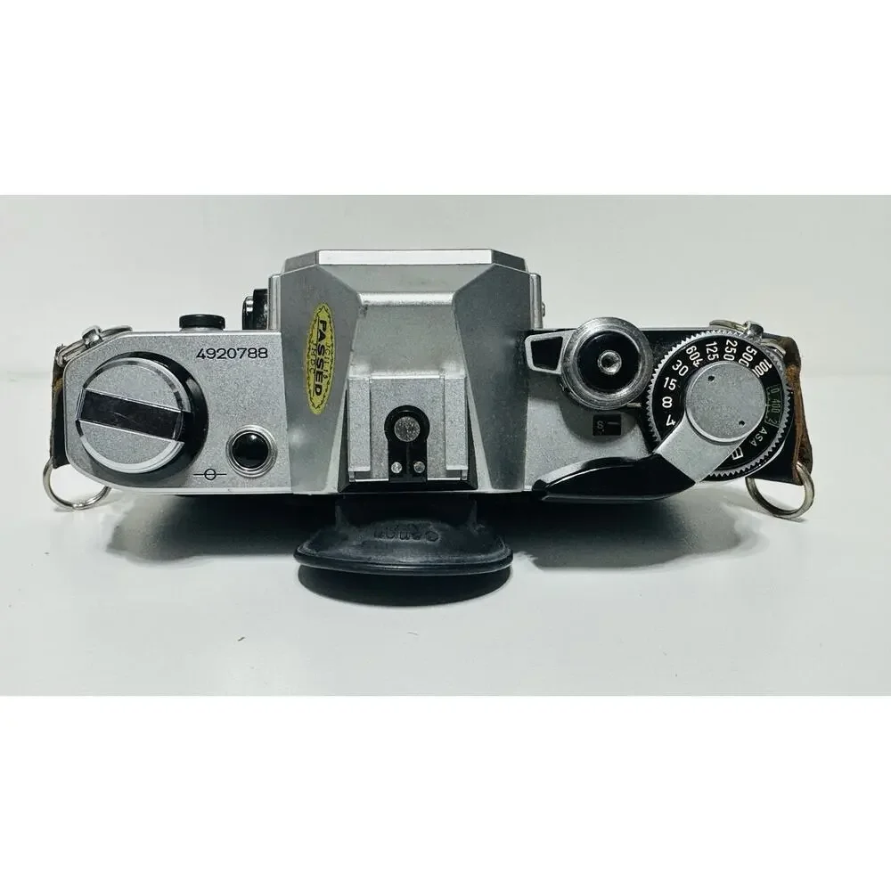 Vintage Canon AE-1 Vivitar Sky Light 1A 52M Canon FD 50mm Case Extras Working